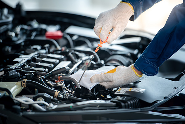 Why Is My Car Losing Engine Oil Between Oil Changes Without Any Oil Leaks? | Space Center Automotive of Clear Lake